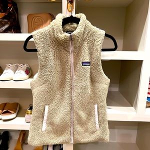 Patagonia Tan Fleece zip vest M